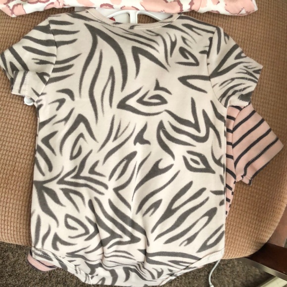 Jessica Simpson Bodysuits - Picture 5 of 8